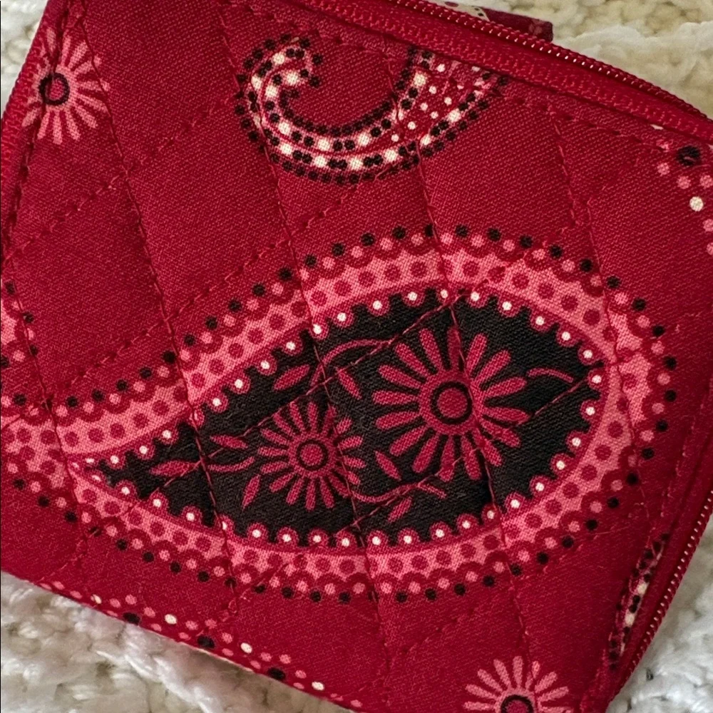 Vera Bradley Red Paisley Quilted Zip Wallet Cowgirl Western - Picture 7 of 7